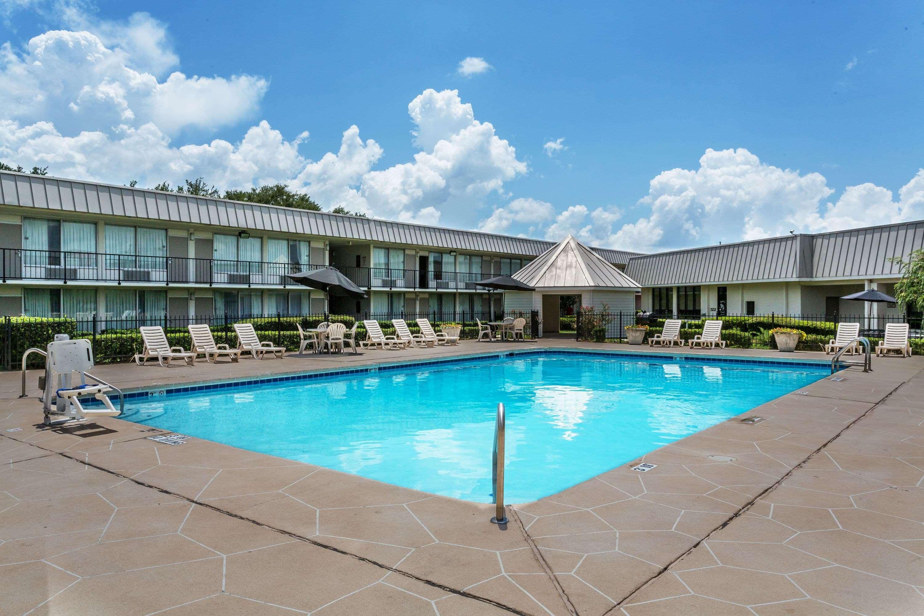 Ramada By Wyndham Houma Exterior foto