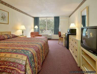 Ramada By Wyndham Houma Exterior foto